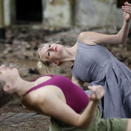 Leaning on |  prospect.dancecompany | 2016